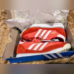 Youth Adidas Originals Size 6 Red and White Trainers